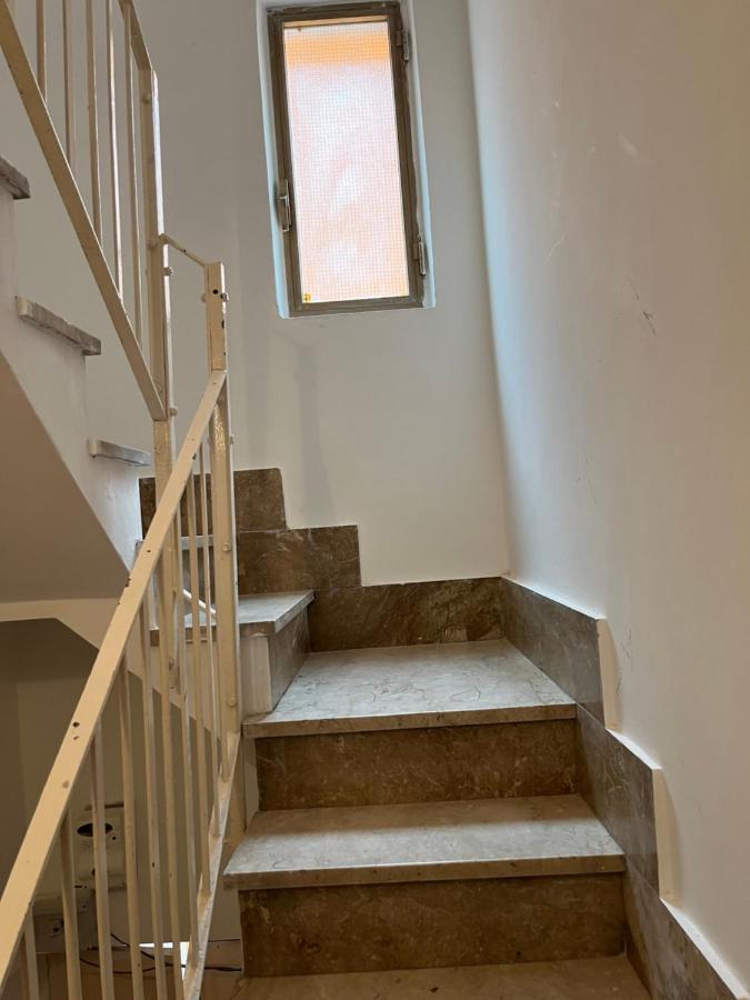 Appartamento Casa Ai Tre Campanili Gela Esterno foto