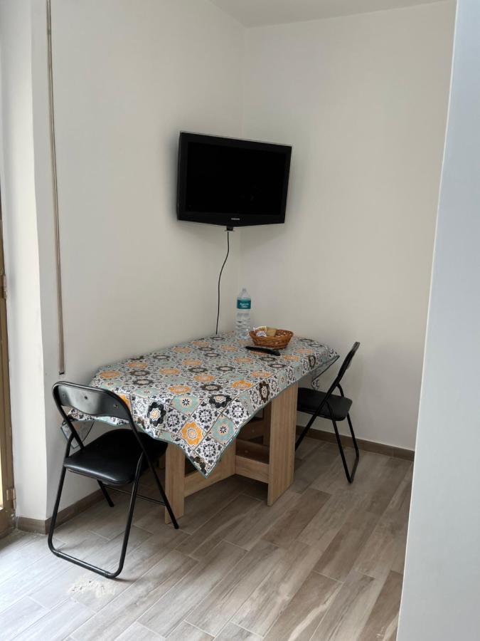 Appartamento Casa Ai Tre Campanili Gela Esterno foto