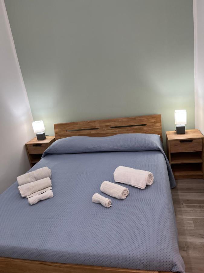 Appartamento Casa Ai Tre Campanili Gela Esterno foto
