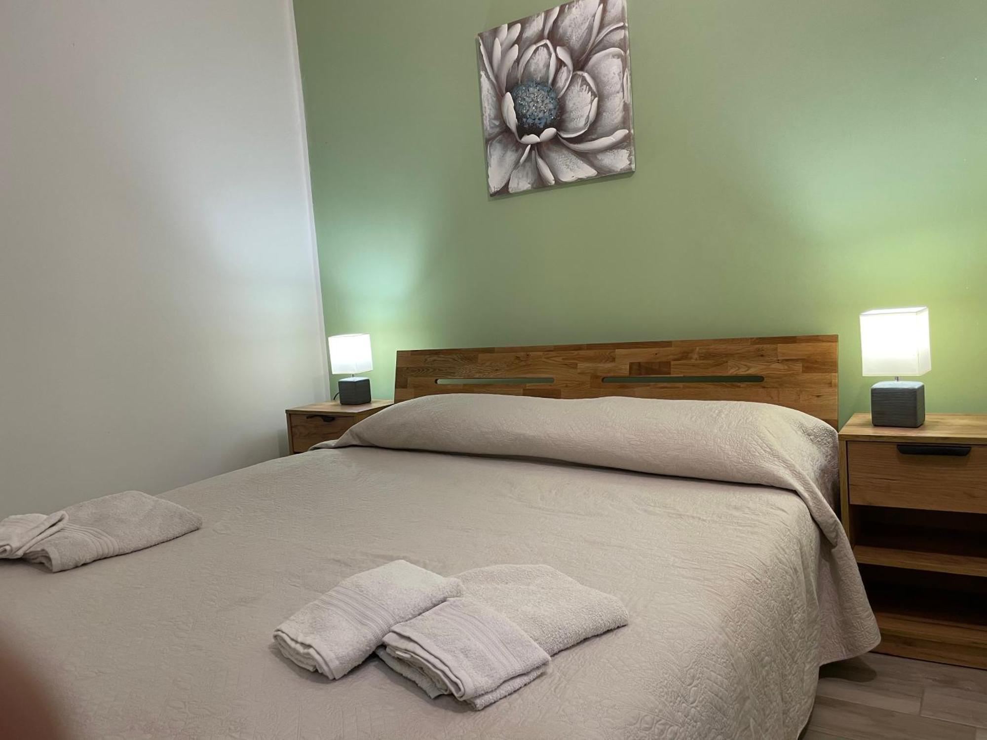 Appartamento Casa Ai Tre Campanili Gela Esterno foto